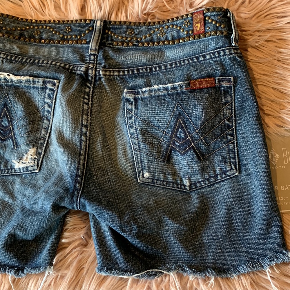 7 for all mankind Jean shorts Womens Size 29 Cut Off Blue Denim Mid-Thigh Shorts